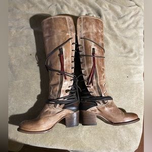 BNIB size 9 Freebird by Steven Coal